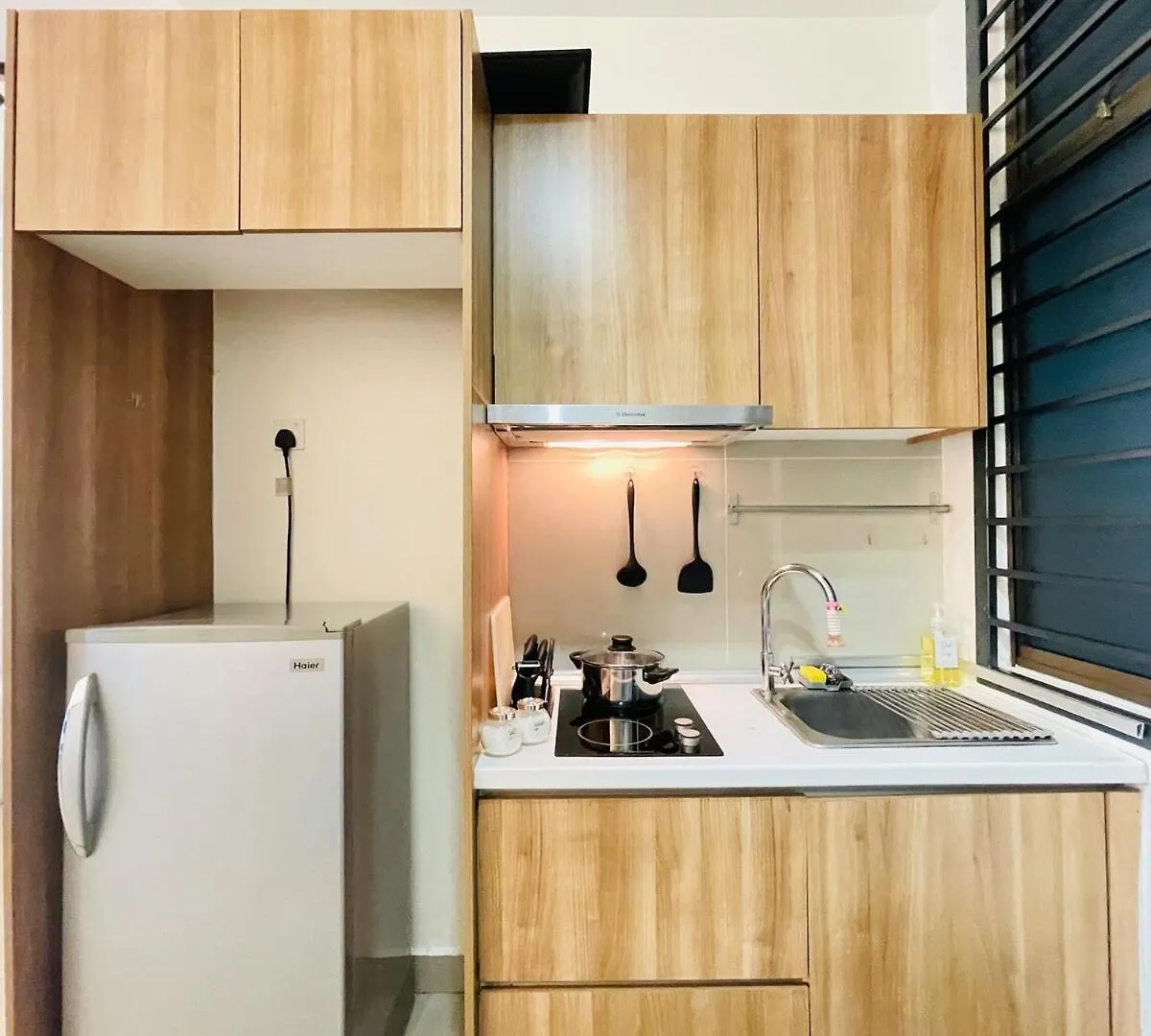 Jb High-Floor Studio 4Pax W Tv Box - Aeon Toppen Johor Bahru