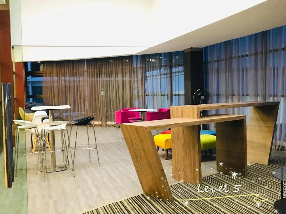 Jb High-Floor Studio 4Pax W Tv Box - Aeon Toppen Johor Bahru
